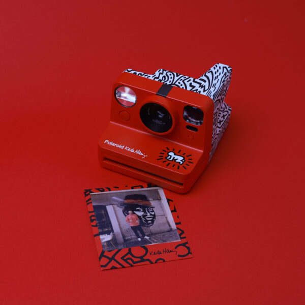Fotocamera istantanea Polaroid Now i Type Edizione Keith Haring 4 scaled
