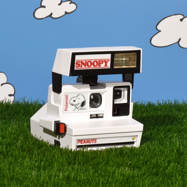 Polaroid 600 Camera Snoopy - Retrospekt