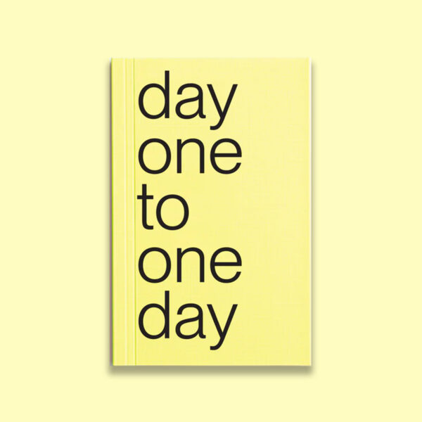 Day One to One Day di Julie Joliat, colore vaniglia