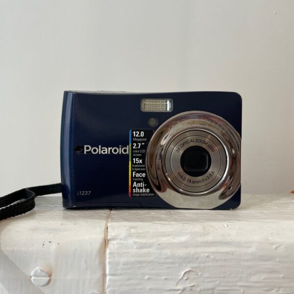 fronte polaroid i1237