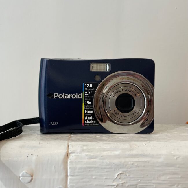fronte polaroid i1237